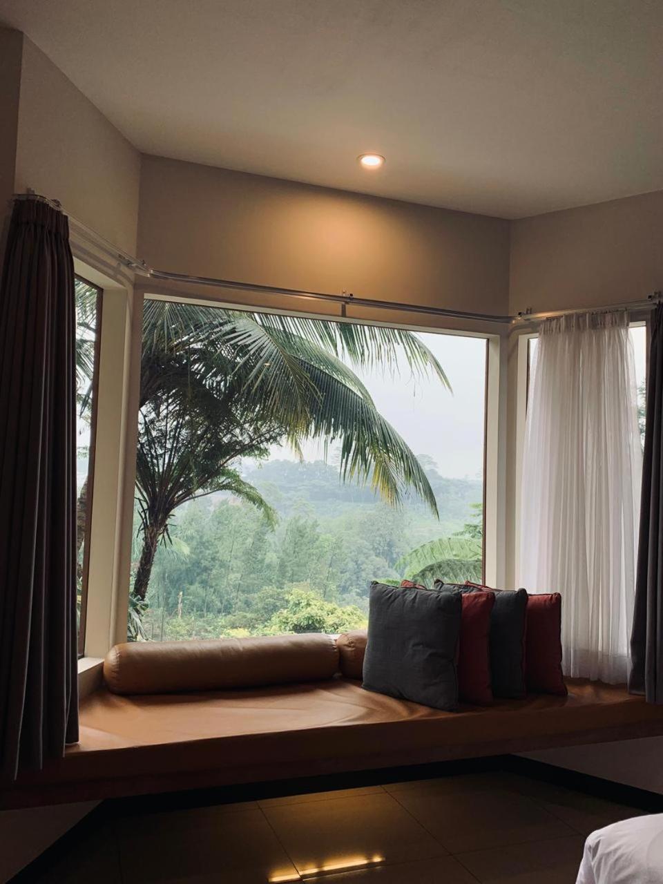 Uma Gati Aparthotel Cimenyan Ngoại thất bức ảnh
